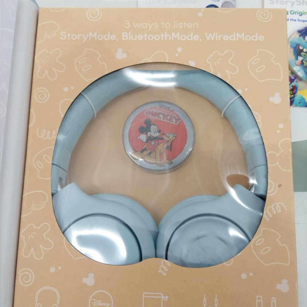 Onanoff StoryPhone Storytelling Headphones for Kids - Light Blue - Picture 4 of 14